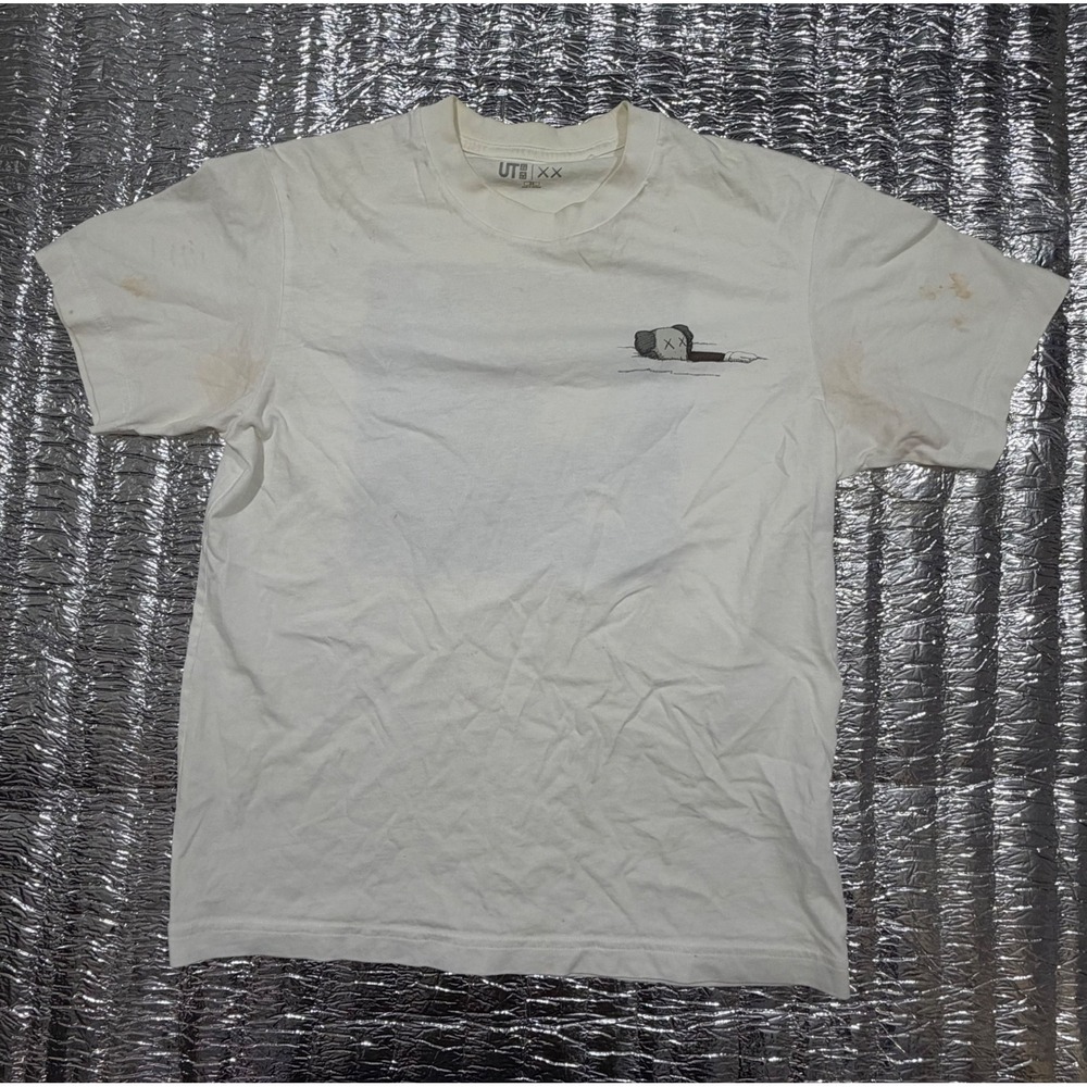 Uniqlo UT x KAWS Companion Graphic T-Shirt White XS Streetwear Art Tee